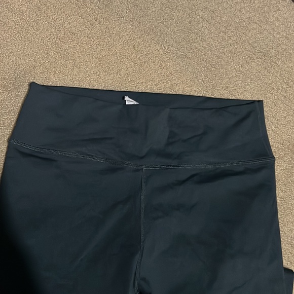 Fabletics - Picture 2 of 9